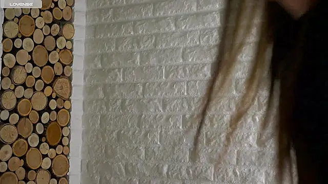 LowOncoming online show from November 2025 02:03:01 AM