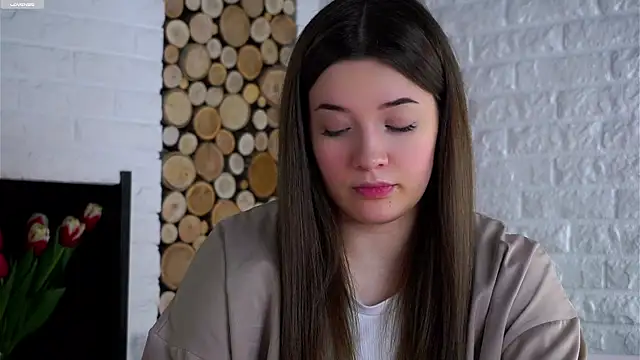 LowOncoming online show from March 2026 02:08:02 AM