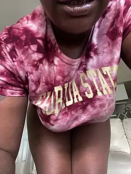 LillShayy online show from May 2026 05:08:01 PM
