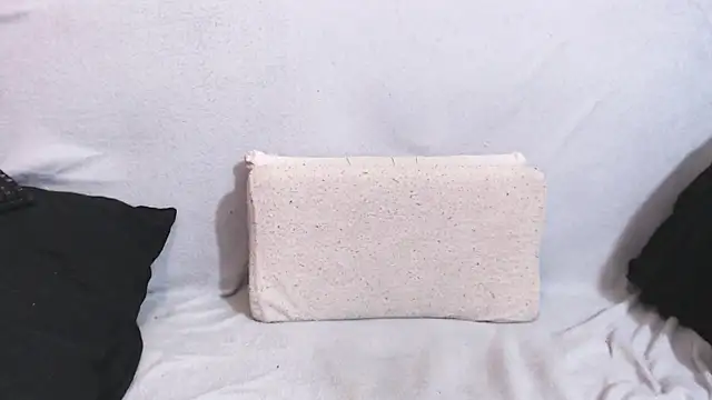 Snapshot of qustci-couple chatting on January 2025 06:18:01 PM qustci-couple online show from January 2025 06:18:01 PM