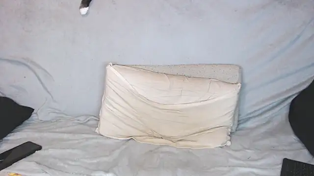 Snapshot of qustci-couple chatting on October 2025 08:53:02 PM qustci-couple online show from October 2025 08:53:02 PM