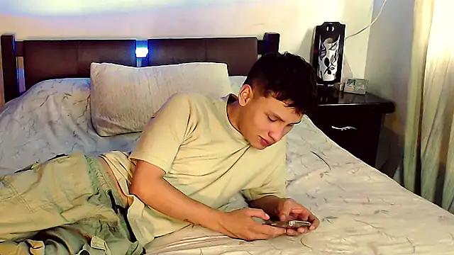 Snapshot of pipeynick chatting on December 2024 09:02:01 PM pipeynick online show from December 2024 09:02:01 PM