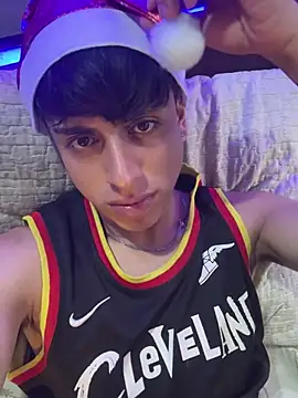 Snapshot of pipeynick chatting on December 2024 08:39:01 PM pipeynick online show from December 2024 08:39:01 PM