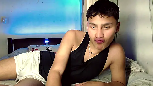 Snapshot of pipeynick chatting on January 2025 09:15:02 PM pipeynick online show from January 2025 09:15:02 PM