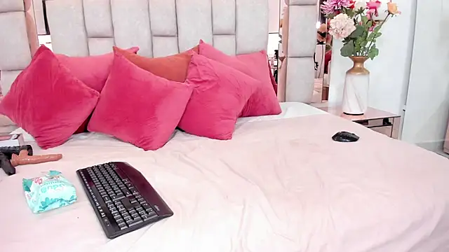 karina mason online show from February 2026 09:41:01 PM