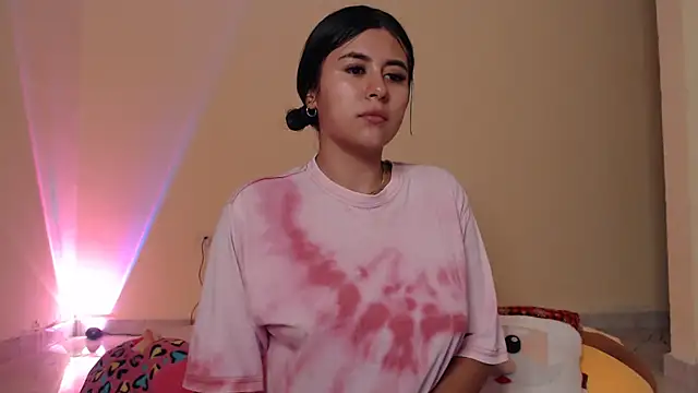 Snapshot of _maiahairy_ chatting on December 2024 11:03:01 PM maiahairy online show from December 2024 11:03:01 PM