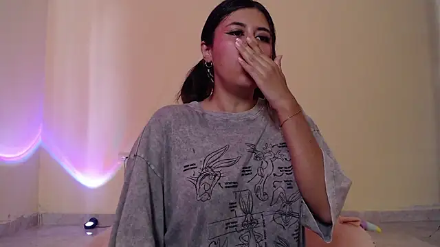 Snapshot of _maiahairy_ chatting on January 2025 04:13:02 PM maiahairy online show from January 2025 04:13:02 PM