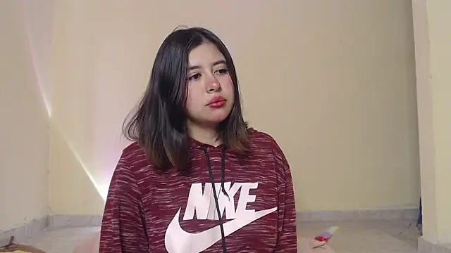 Snapshot of _maiahairy_ chatting on February 2025 01:06:01 PM maiahairy online show from February 2025 01:06:01 PM