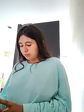 Snapshot of _maiahairy_ chatting on November 2025 08:36:02 PM maiahairy online show from November 2025 08:36:02 PM