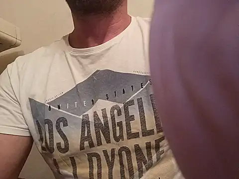 Timbojan28 online show from July 2026 02:43:01 PM