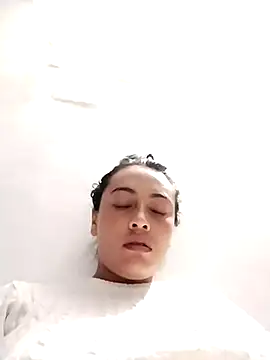 Zeleste 11 online show from December 2024 01:18:02 AM