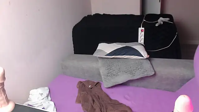 SOFIASWEETSECRETT online show from May 2026 05:01:02 AM