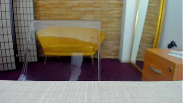 AishaRouhi online show from November 2025 05:10:02 AM