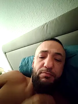 Reeeks69 online show from April 2026 06:03:01 AM