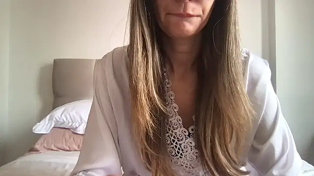 paolajonez online show from January 2025 11:42:02 AM