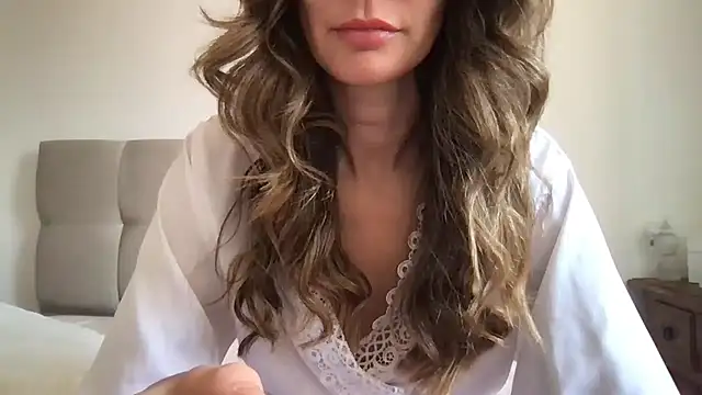 paolajonez online show from March 2025 02:45:01 PM