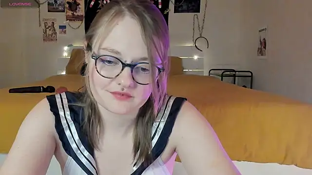 Snapshot of BebKonie chatting on December 2024 07:52:02 PM BebKonie online show from December 2024 07:52:02 PM