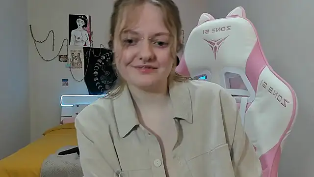 Snapshot of BebKonie chatting on February 2025 08:20:01 AM BebKonie online show from February 2025 08:20:01 AM