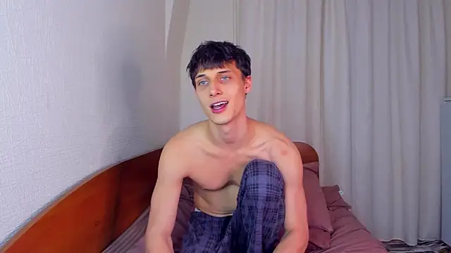 Snapshot of Kent_Ross chatting on October 2025 04:41:01 PM Kent Ross online show from October 2025 04:41:01 PM