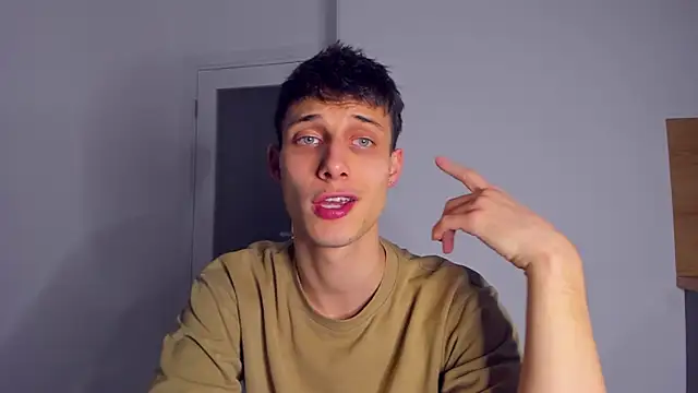 Snapshot of Kent_Ross chatting on November 2025 08:14:01 PM Kent Ross online show from November 2025 08:14:01 PM