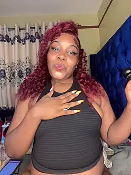 Snapshot of Queenshaz01 chatting on June 2026 03:20:02 AM Queenshaz01 online show from June 2026 03:20:02 AM