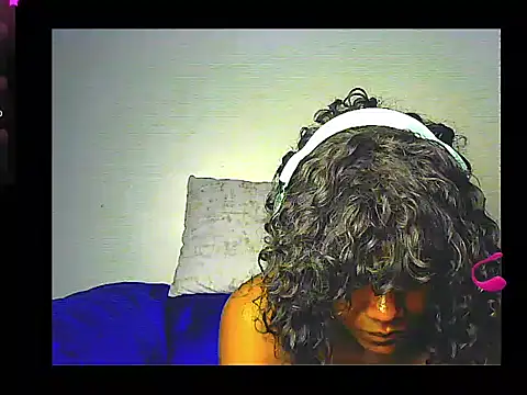 Snapshot of lilylovexx chatting on September 2025 07:03:02 PM lilylovexx online show from September 2025 07:03:02 PM