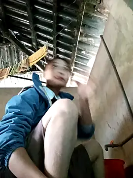 Snapshot of trieungoclnt chatting on December 2024 01:19:01 AM trieungoclnt online show from December 2024 01:19:01 AM