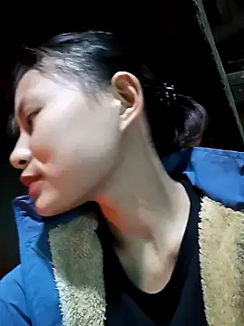 Snapshot of trieungoclnt chatting on December 2024 03:40:02 AM trieungoclnt online show from December 2024 03:40:02 AM