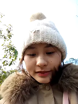 Snapshot of trieungoclnt chatting on January 2025 09:47:01 AM trieungoclnt online show from January 2025 09:47:01 AM