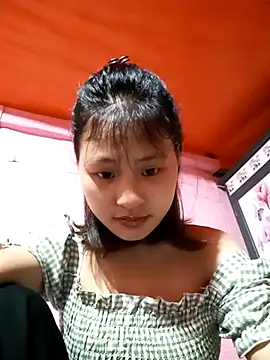 Snapshot of trieungoclnt chatting on March 2025 02:24:02 AM trieungoclnt online show from March 2025 02:24:02 AM