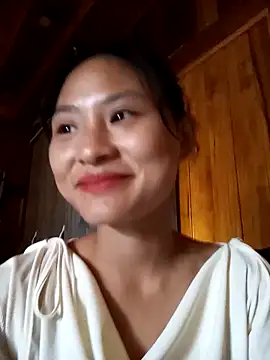 Snapshot of trieungoclnt chatting on September 2025 04:03:01 AM trieungoclnt online show from September 2025 04:03:01 AM