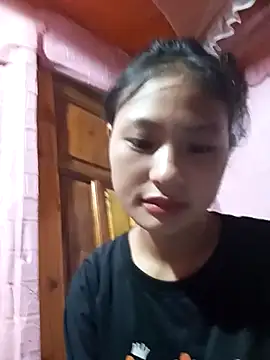 Snapshot of trieungoclnt chatting on September 2025 04:35:01 AM trieungoclnt online show from September 2025 04:35:01 AM