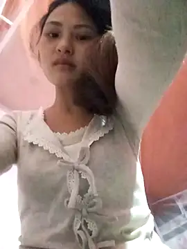 Snapshot of trieungoclnt chatting on November 2025 04:56:01 PM trieungoclnt online show from November 2025 04:56:01 PM