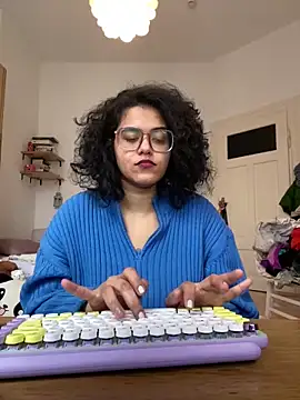 Curvydesifromgermany online show from January 2025 11:28:01 AM