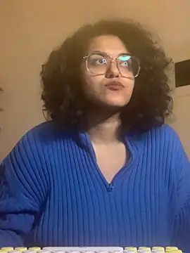 Curvydesifromgermany online show from January 2025 06:17:02 PM