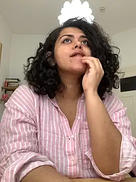 Curvydesifromgermany online show from October 2025 10:37:02 AM