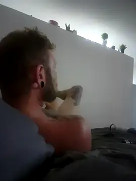 Hunnyhunty420 online show from April 2026 01:34:02 AM