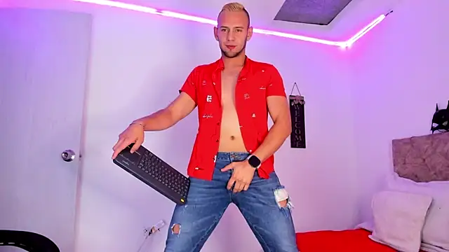 Snapshot of Damon_Bakert chatting on November 2025 11:18:01 PM Damon Bakert online show from November 2025 11:18:01 PM