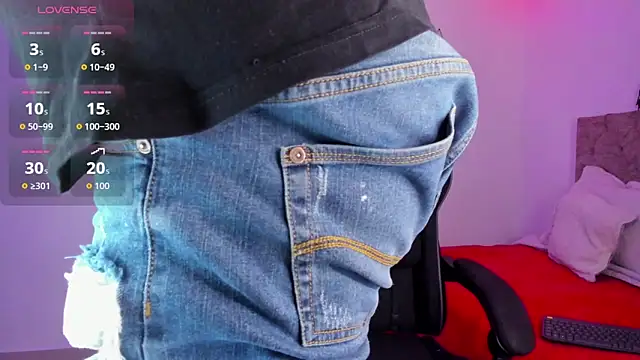 Snapshot of Damon_Bakert chatting on November 2025 01:12:02 PM Damon Bakert online show from November 2025 01:12:02 PM