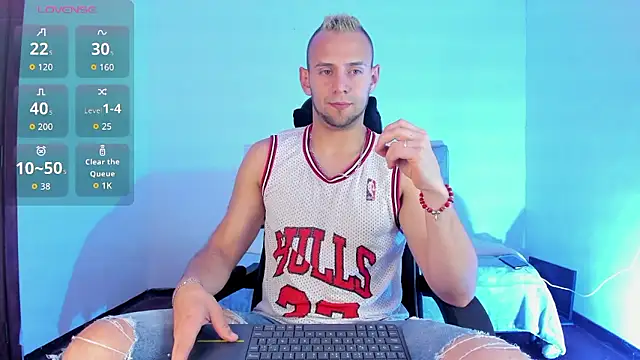 Snapshot of Damon_Bakert chatting on January 2026 02:44:01 PM Damon Bakert online show from January 2026 02:44:01 PM