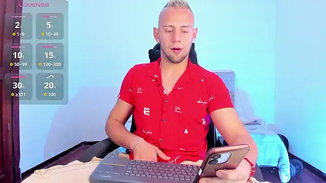 Snapshot of Damon_Bakert chatting on January 2026 04:44:01 PM Damon Bakert online show from January 2026 04:44:01 PM