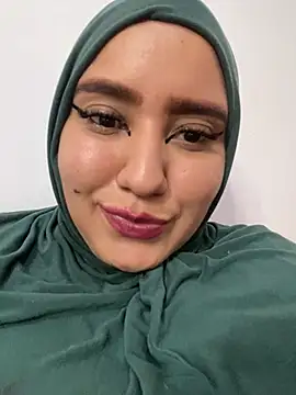 Snapshot of hannahayat chatting on December 2024 08:58:02 PM hannahayat online show from December 2024 08:58:02 PM