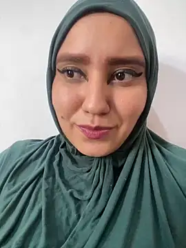 Snapshot of hannahayat chatting on January 2025 08:58:02 PM hannahayat online show from January 2025 08:58:02 PM