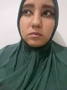 Snapshot of hannahayat chatting on January 2025 12:11:01 AM hannahayat online show from January 2025 12:11:01 AM