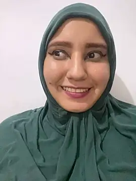 Snapshot of hannahayat chatting on January 2025 12:05:02 AM hannahayat online show from January 2025 12:05:02 AM