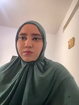 Snapshot of hannahayat chatting on January 2025 09:43:02 PM hannahayat online show from January 2025 09:43:02 PM