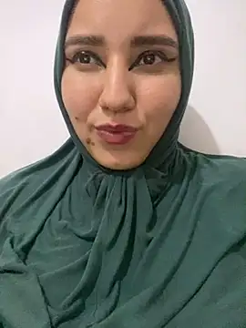 Snapshot of hannahayat chatting on January 2025 04:07:01 AM hannahayat online show from January 2025 04:07:01 AM