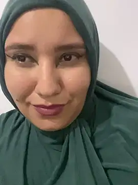 Snapshot of hannahayat chatting on January 2025 03:52:02 AM hannahayat online show from January 2025 03:52:02 AM