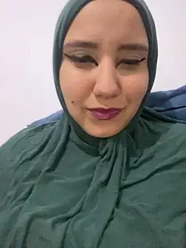 Snapshot of hannahayat chatting on February 2025 01:22:01 AM hannahayat online show from February 2025 01:22:01 AM