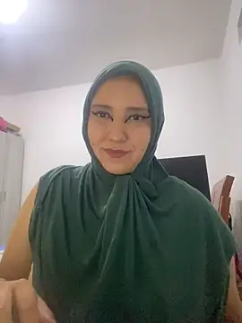 Snapshot of hannahayat chatting on March 2025 03:10:02 AM hannahayat online show from March 2025 03:10:02 AM